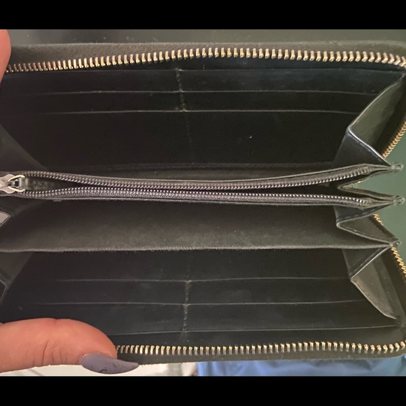 Gucci signature zip around wallet with bow - Picture 3 of 3